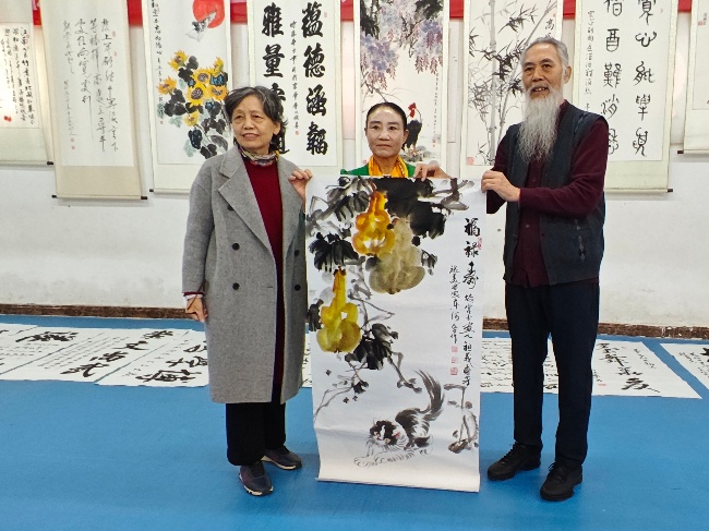 ����÷����������Э���黭�ʻ��ھ����� 17λ���һӺ���������ʢ�� 2025��10��8������10ʱ���ɳ���÷����������Э������ġ��黭���������ʻᡱ�ڱ���ʢ����������Բ�����С�����ȫ�����ص�17(ͼ11)