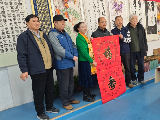 ����÷����������Э���黭�ʻ��ھ����� 17λ���һӺ���������ʢ�� 2025��10��8������10ʱ���ɳ���÷����������Э������ġ��黭���������ʻᡱ�ڱ���ʢ����������Բ�����С�����ȫ�����ص�17(ͼ16)