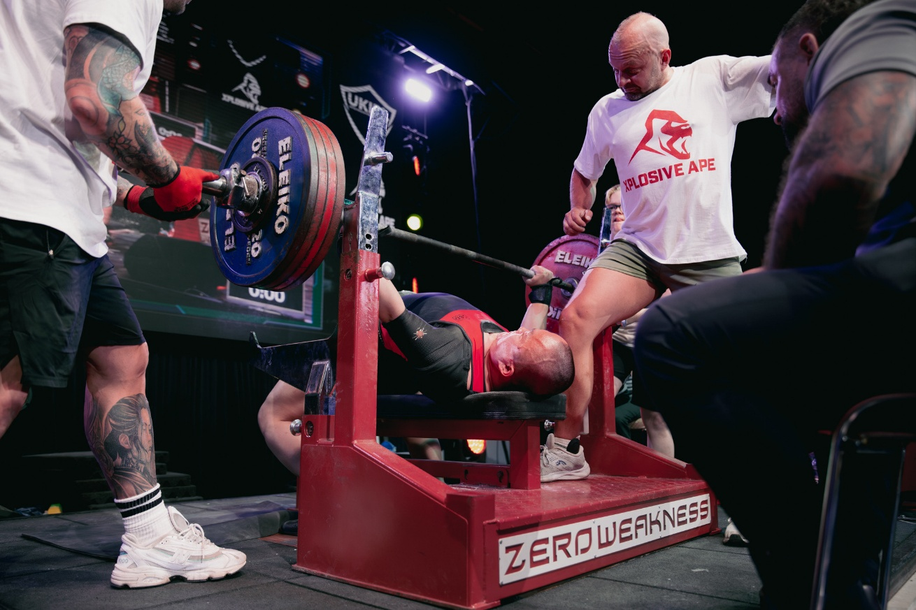 UBC����ѧ�ӳ�������սIPL������ ���˴��ƶ��������¼4.png